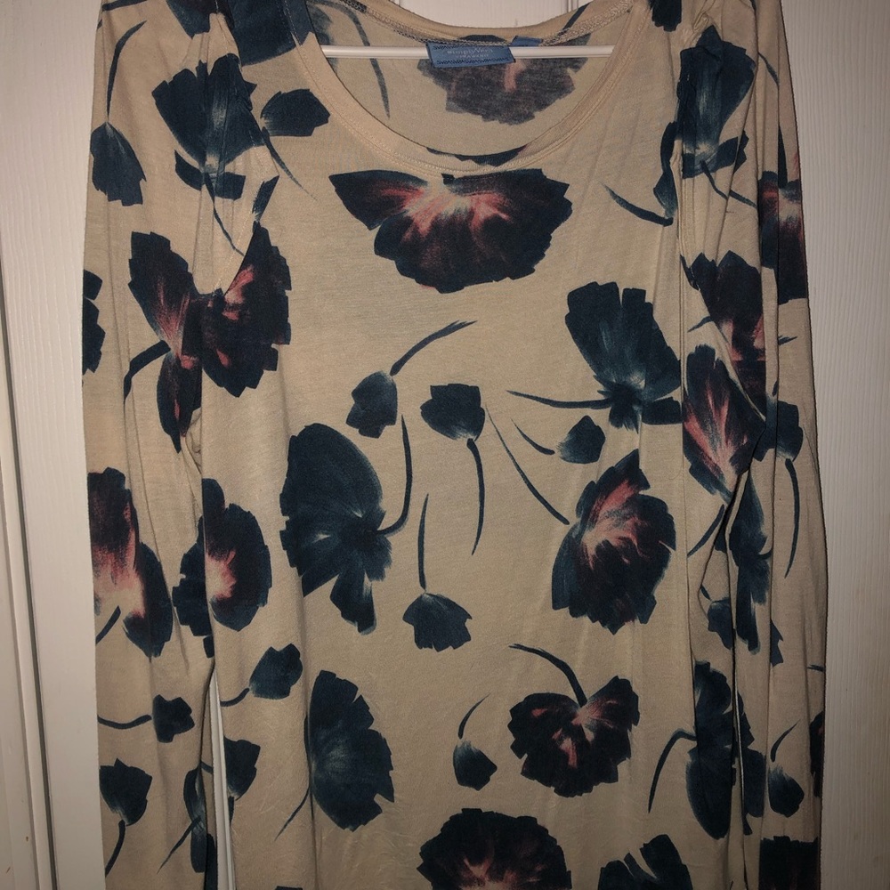 Simply Vera Vera Wang shirt